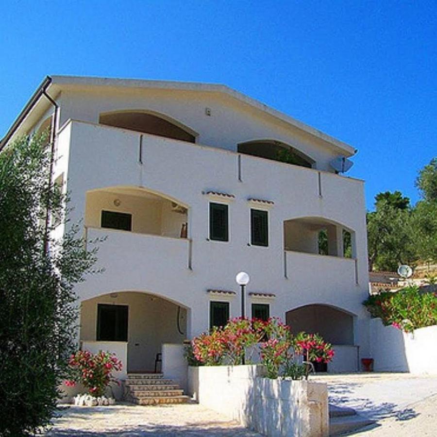 Villa Rinaldi Apartment Весте Екстериор снимка